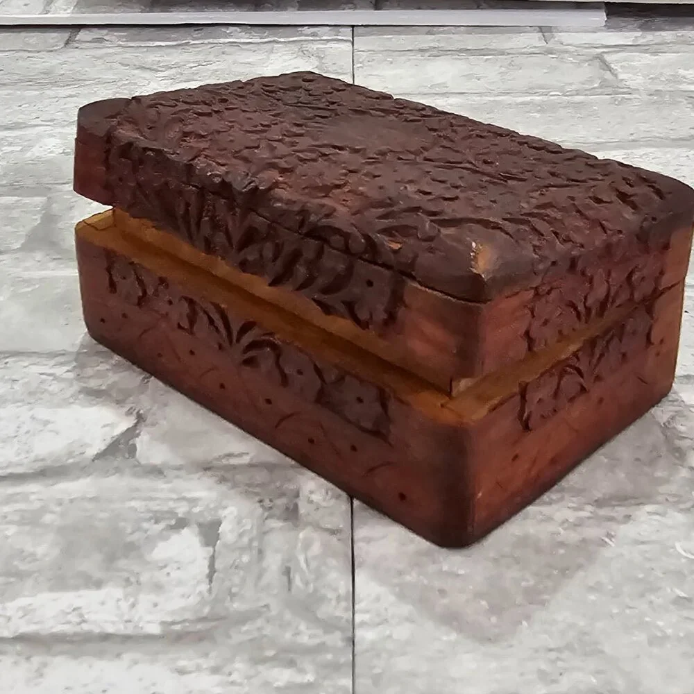 Wooden Felt Lined Jewelry Box‎ Carved Floral Boho Decor Keepsake Box